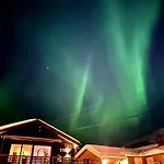 Modern With Aurora & Midnight Sun Views, Close To Snow Dome, Slopes Store & Bus Stop, Free Parking Tromsø