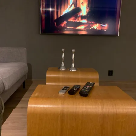 Apartamento Modern With Aurora & Midnight Sun Views, Close To Snow Dome, Slopes Store & Bus Stop, Free Parking Tromsø