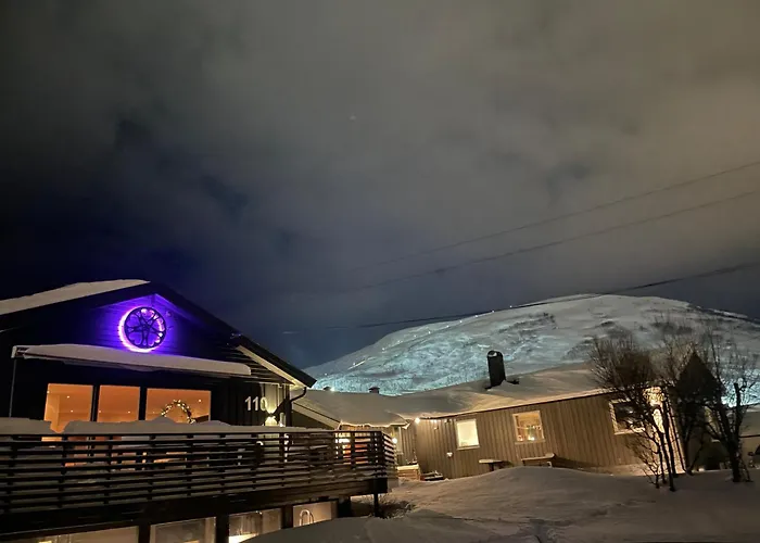 Daire Modern With Aurora & Midnight Sun Views, Close To Snow Dome, Slopes Store & Bus Stop, Free Parking *